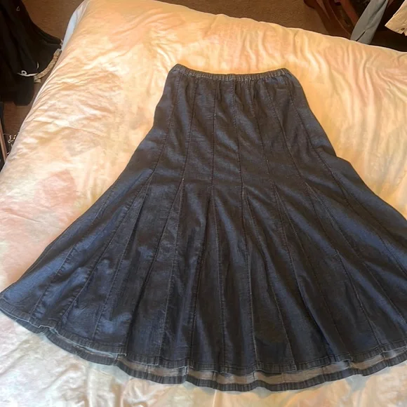 Reba Skirts Reba Denim Skirt With Big Flare At Bottom Elastic